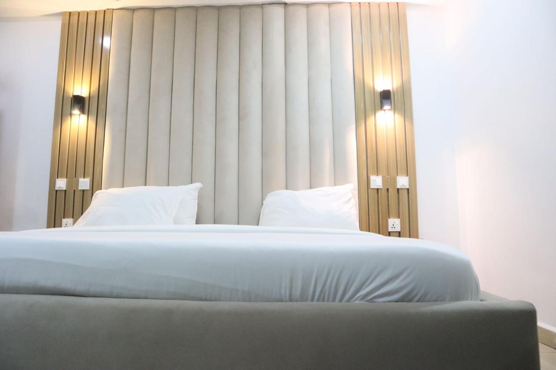 אבוג'ה Events & Suites מראה חיצוני תמונה